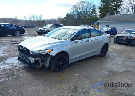 2014 Ford Fusion Se z USA, uszkodzony, nr VIN 3FA6P0HDXER321683